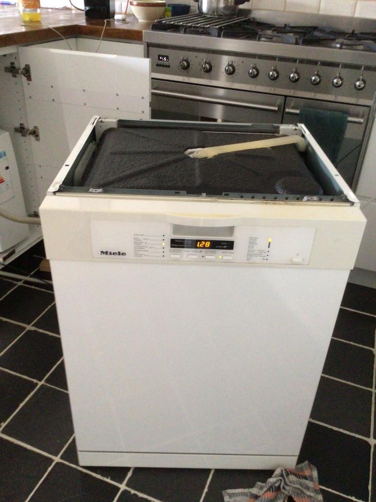 Miele vaatwasser gratis, Elektronische apparatuur, Ophalen, Niet werkend, Vrijstaand
