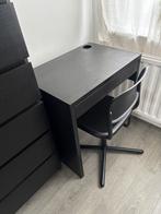 Bureau + chaise, Ophalen, Zo goed als nieuw, Bureau