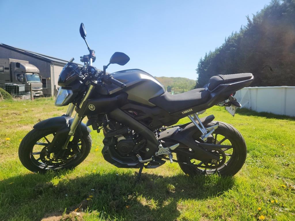 Yamaha mt 125, Motos, Particulier
