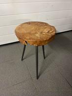 Nachttafel/bijzettafel (massief hout), Huis en Inrichting, Krukjes, Ophalen, Gebruikt, Hout
