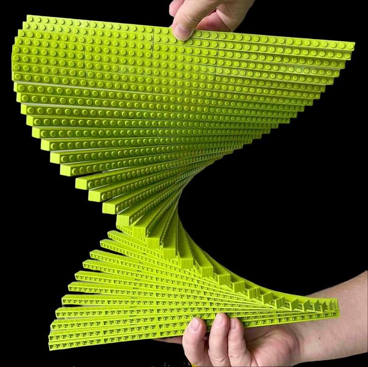 œuvre d'art Lego, courbée ? Non. Pas courbées et pas de Lego, Enfants & Bébés, Jouets | Duplo & Lego, Neuf, Lego, Briques en vrac