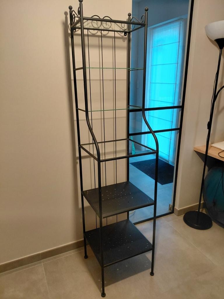 Leuk metalen rekje, Ophalen