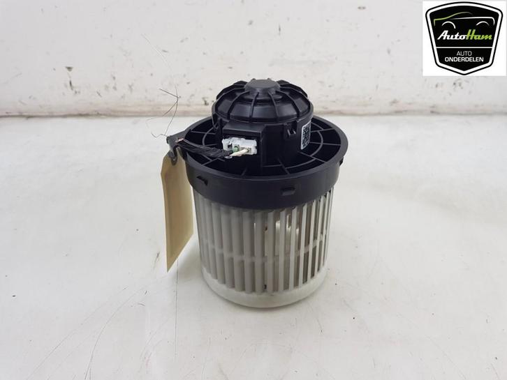 KACHEL VENTILATORMOTOR Dacia Spring (220425A0999), Auto-onderdelen, Airco en Verwarming, Dacia, Gebruikt