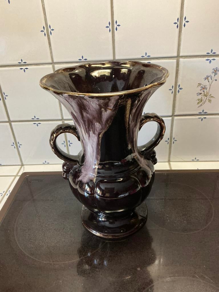 Zeer oude antieke Jasba vaas llicht beschadigd, Ophalen