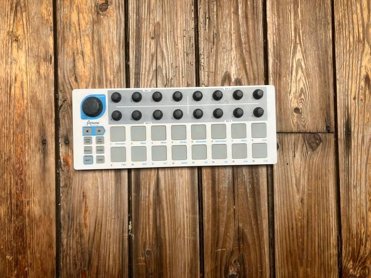 Arturia Beatstep, Musique & Instruments, Équipement Midi, Comme neuf, Enlèvement ou Envoi