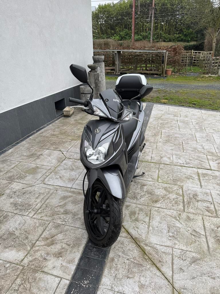 SYM SYMPHONY 125cc, Vélos & Vélomoteurs, Enlèvement, Comme neuf