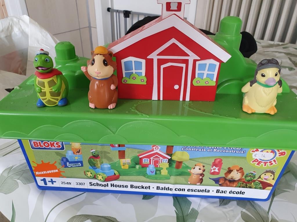 Megabloks nog in verpakking school house bucket, Ophalen of Verzenden