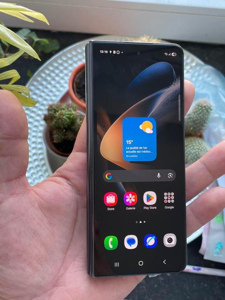 Samsung galaxy Z Fold 4 256 gb à vendre ou à échanger, Télécoms, Téléphonie mobile | Samsung, Comme neuf, Galaxy Z Fold, 256 GB
