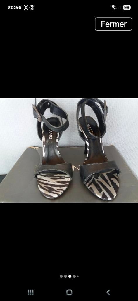 Sandales de marque Via uno 36, Handtassen en Accessoires, Oorbellen, Ophalen of Verzenden, Zwart