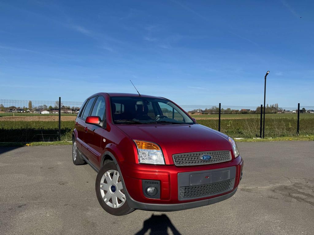 Ford Fusion Ford Fusion 1.4 TDCi Ebony, Autos, Ford, Rouge, Achat, 50 kW, Boîte manuelle