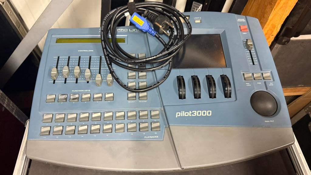 SGM Pilot 3000 Lichtsturing + Flightcase ️, Muziek en Instrumenten, Ophalen, Gebruikt