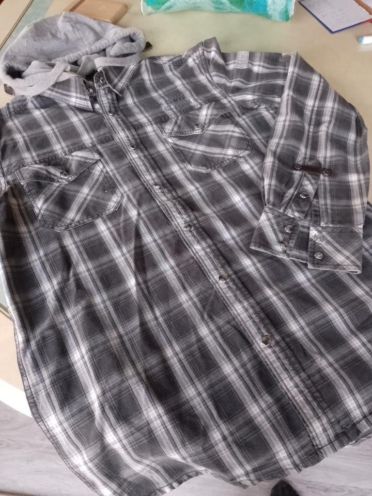 Grijs sportief hemd met kap,maat L  ,edc, Kleding | Heren, Overhemden, Ophalen, Grijs