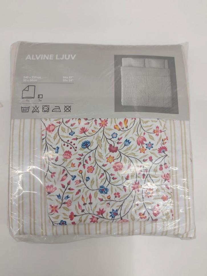 Couvre-lit Alvine Ljuv, Hobby & Loisirs créatifs, Scrapbooking, Enlèvement ou Envoi