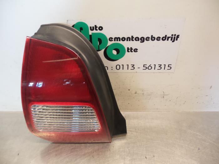 Feu arrière gauche d'un Mitsubishi Colt (Colt 00-), Autos : Pièces & Accessoires, Éclairage, Mitsubishi, Utilisé, 3 mois de garantie