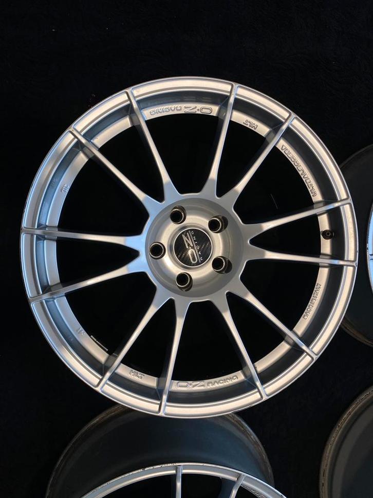 19’’ OZ Ultraleggera HLT 5x120 8.5 - 10J Bmw Velgen Jantes, Hobby en Vrije tijd, Modelbouw | Auto's en Voertuigen, Zo goed als nieuw