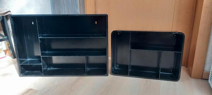 2 bakelieten hangopbergkastjes, Huis en Inrichting, Woonaccessoires | Cd- en Dvd-rekken, Zo goed als nieuw, Kunststof, Ophalen of Verzenden