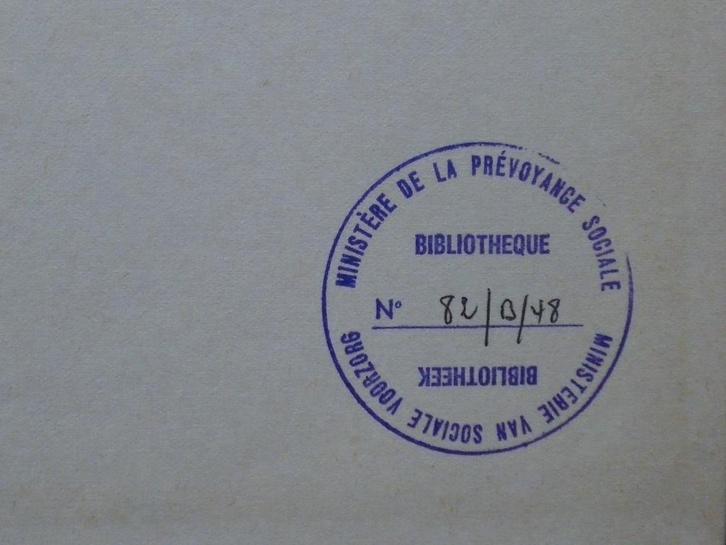 Cornet 1982 ouvrage de référence ordres nationaux en flamand, Collections, Objets militaires | Général, Armée de terre, Envoi