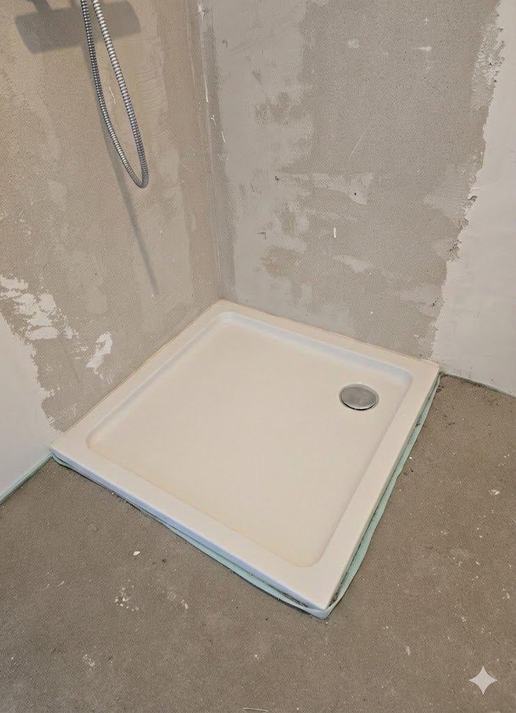 Badkamerset: Douchebak 90x90, Wastafel met kraan & Radiator, Ophalen, Zo goed als nieuw, Chroom, Kraan