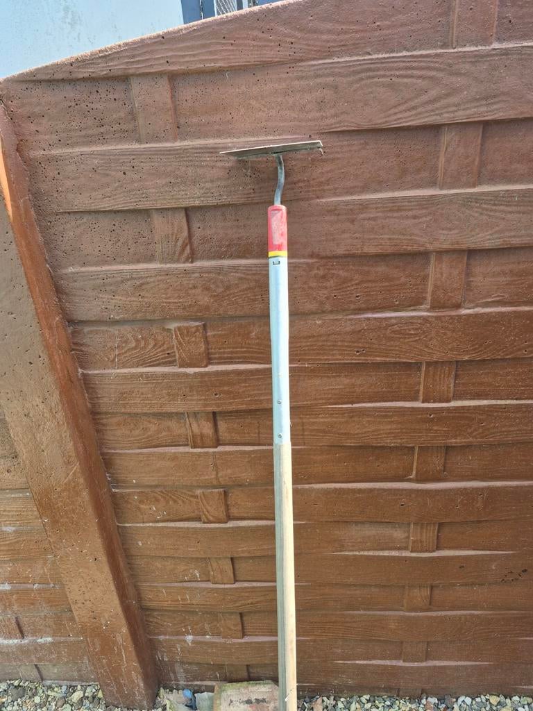 Schoffel, Enlèvement ou Envoi, Houe