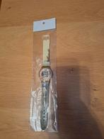 Horloge nieuw in verpakking 2001-2002, Handtassen en Accessoires, Horloges | Antiek, Overige materialen, Met bandje, Polshorloge