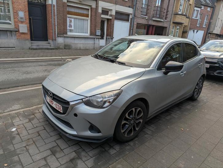 2018 Mazda 2 'red sports edition', Autos, Mazda, Particulier, Sièges chauffants, Essence, Euro 6, Hatchback, 5 portes, Boîte manuelle