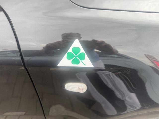 Alfa Romeo GT 1900 Diesel Black Line! Airco Leer Xenon!, Auto's, 4 zetels, 4 cilinders, Zwart, Leder