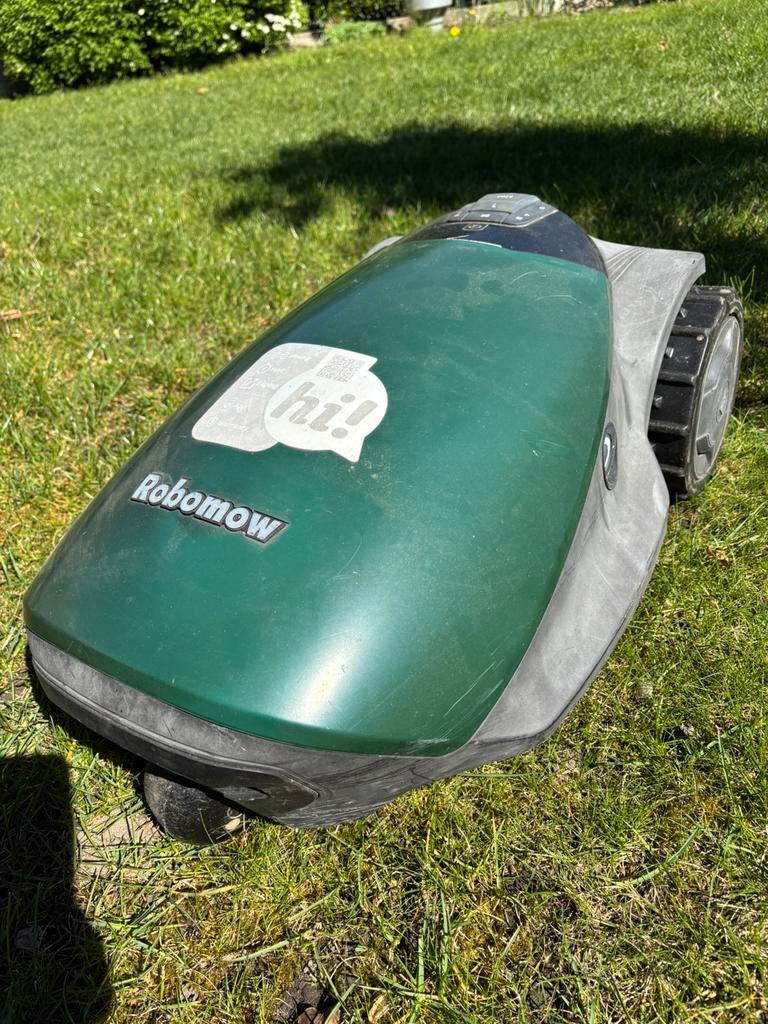 Robomow RC304, Tuin en Terras, Robotmaaiers, Ophalen, Gebruikt, 20 tot 25 cm, Bestuurbaar via app