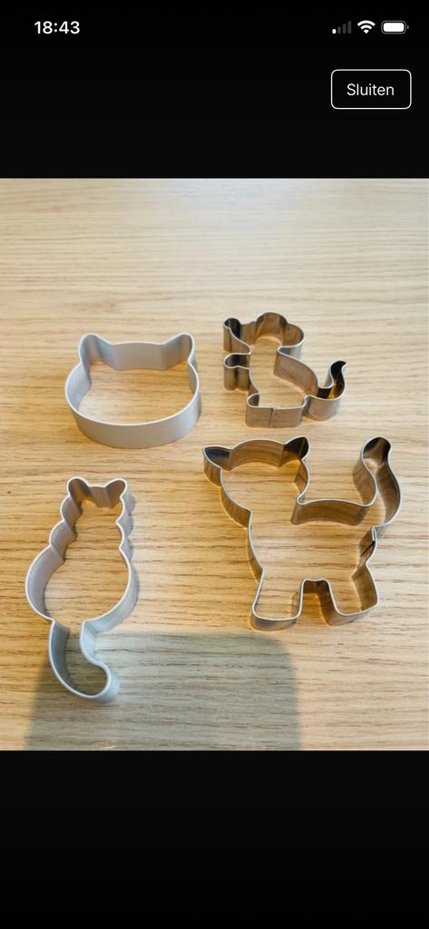 4x katten koek vormpjes, Enlèvement ou Envoi, Comme neuf