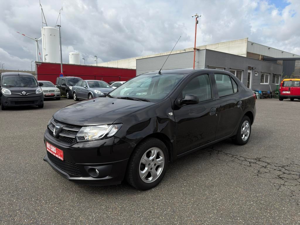 Dacia Logan 0.9 TCe Benzine Navi cruisecontrol, Auto's, Dacia, 90 kW, Stof, Parkeersensor, Zwart