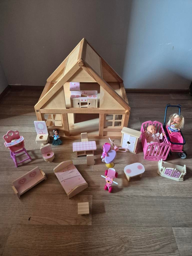 Poppenhuis  in hout., Kinderen en Baby's, Speelgoed | Poppenhuizen, Ophalen, Poppenhuis