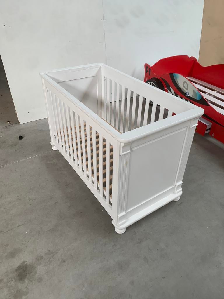 Lit bébé laqué blanc, Enlèvement, Comme neuf