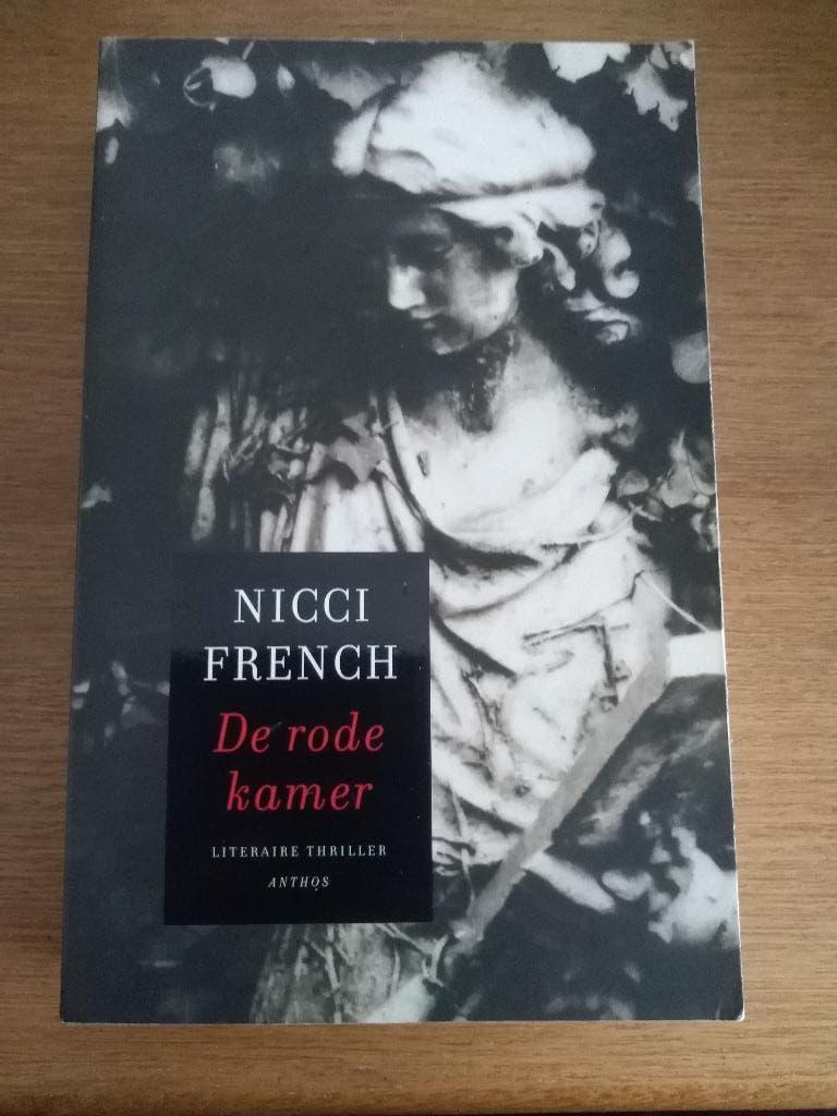 DE  RODE  KAMER  /  Nicci French, Ophalen, Nieuw