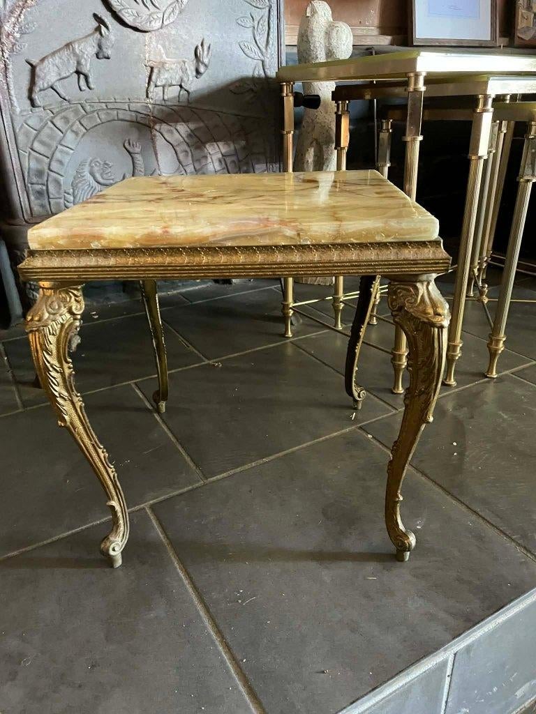 Tafeltje met marmeren blad, Ophalen