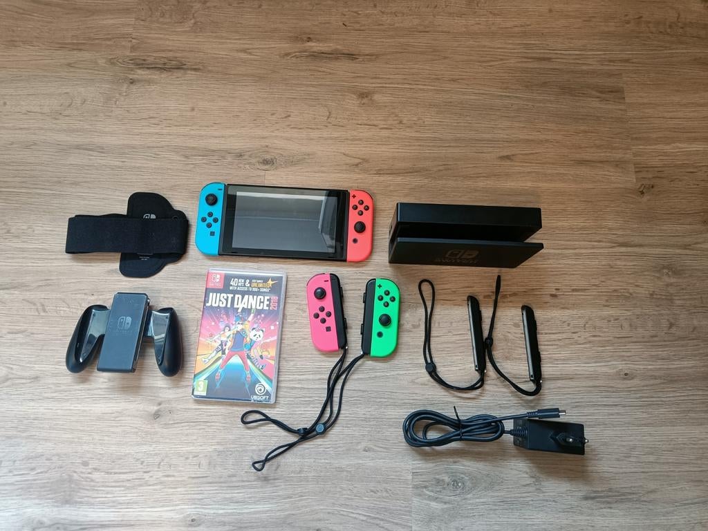 Nintendo switch+accesoires, perfecte staat!, Games en Spelcomputers, Ophalen, Met games, Met 2 controllers, Zo goed als nieuw