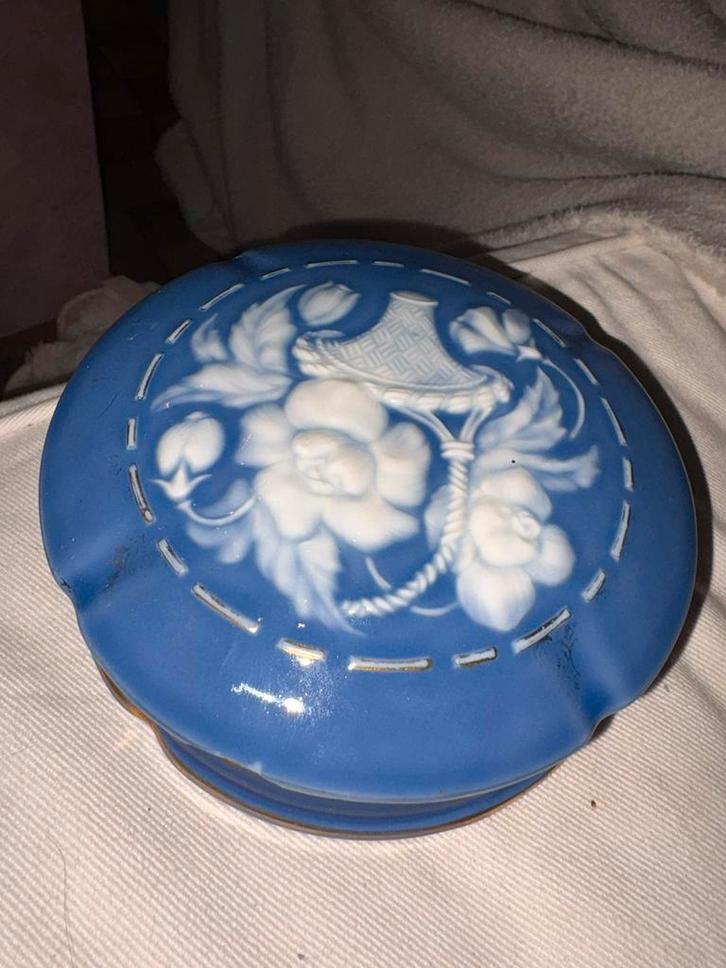 Boite ancienne, Antiquités & Art, Antiquités | Plateaux, Enlèvement