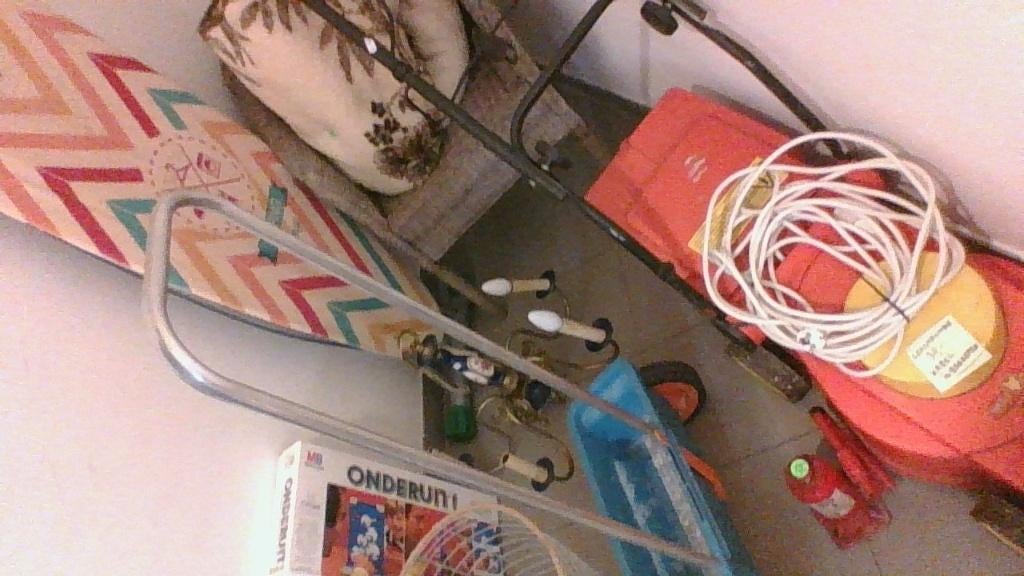 elektrische grasmachine met kabel gratis erbij, Ophalen, Zo goed als nieuw