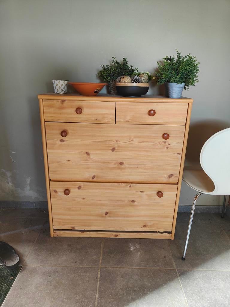 Schoenenkast, Ophalen