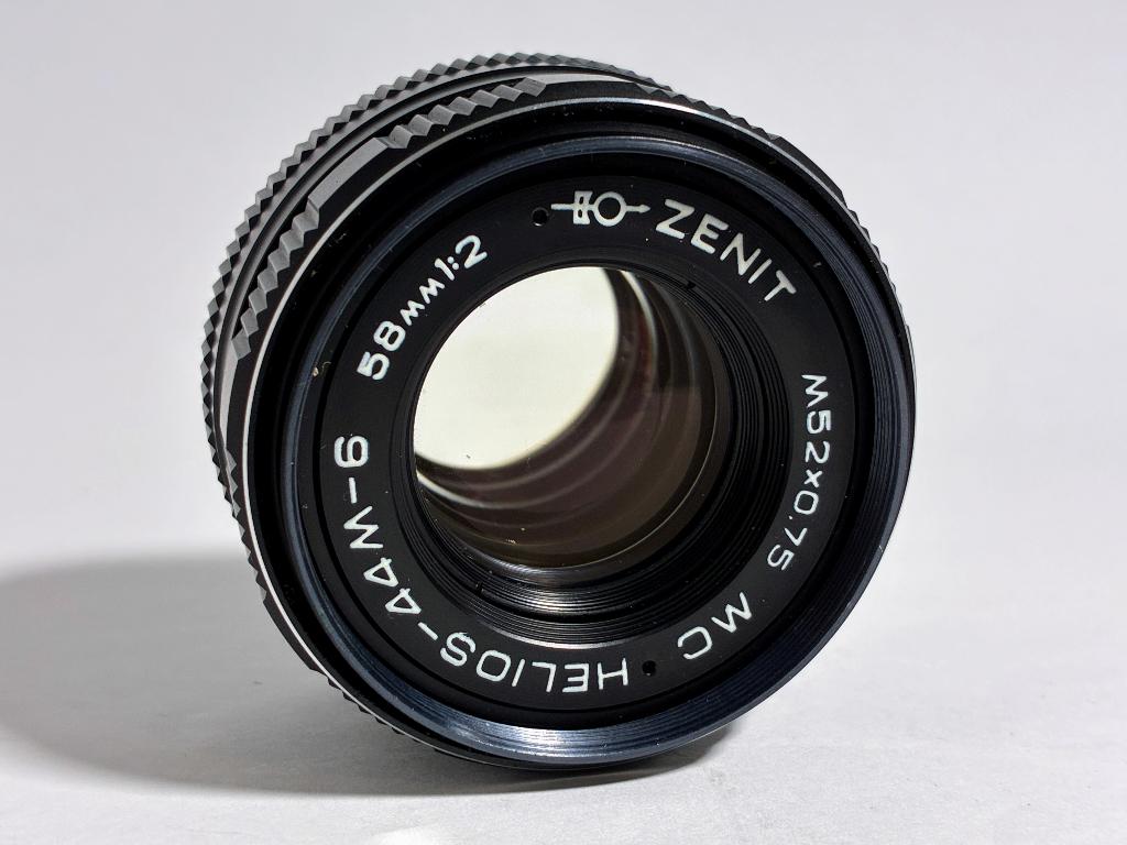 Helios 44M-6 58 mm MC F/2 M42 / Swirley Bokeh, TV, Hi-fi & Vidéo, Appareils photo analogiques, Enlèvement ou Envoi, Reconditionné