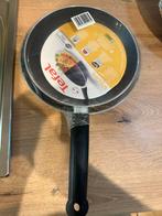 Ensemble de poêle  Tefal Poêle à frire Leidy Resist Plus, Maison & Meubles, Cuisine | Casseroles & Poêles, Enlèvement, Neuf