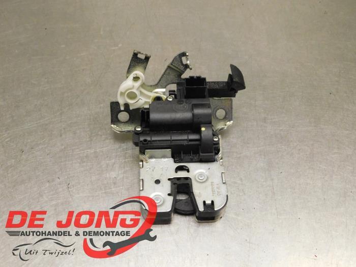 Slotmechaniek Achterklep van een Skoda Superb, Auto-onderdelen, Carrosserie, Skoda, Gebruikt, 3 maanden garantie, Ophalen of Verzenden