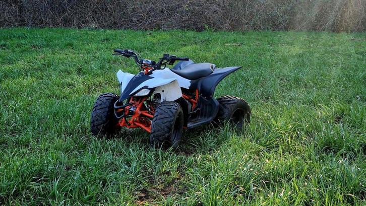 Kayo quad, Fietsen en Brommers, Minibikes, Midibikes en Pitbikes, Zo goed als nieuw, Overige typen, Ophalen