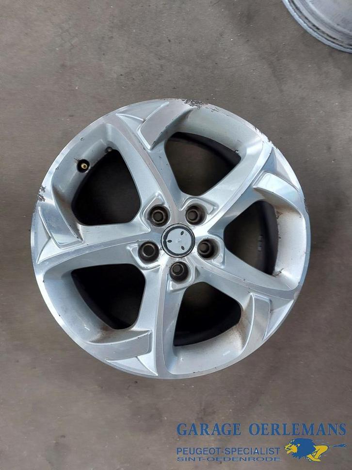 lichtmetalen velg 17 inch peugeot 508 sw 1.6 thp, Auto-onderdelen, Banden en Velgen, Band(en), 17 inch, Personenwagen, Gebruikt