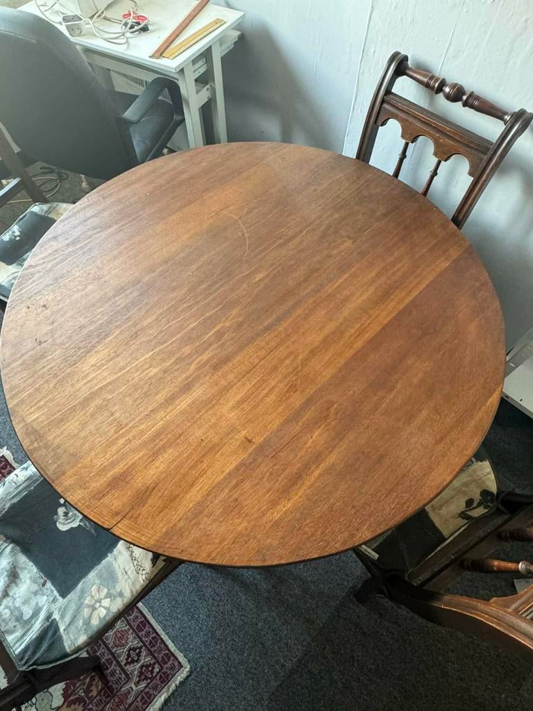 Antieke Tafel en 4 stoelen, Enlèvement