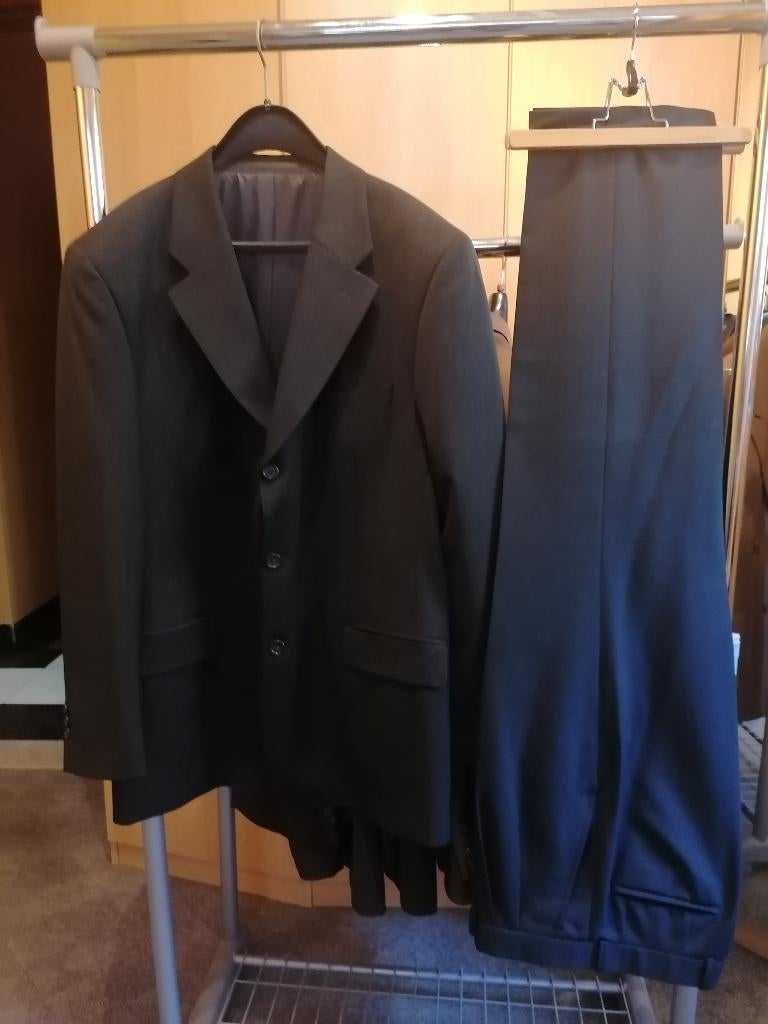 Costume gris anthracite neuf., Enlèvement, Neuf, Taille 52/54 (L), Gris