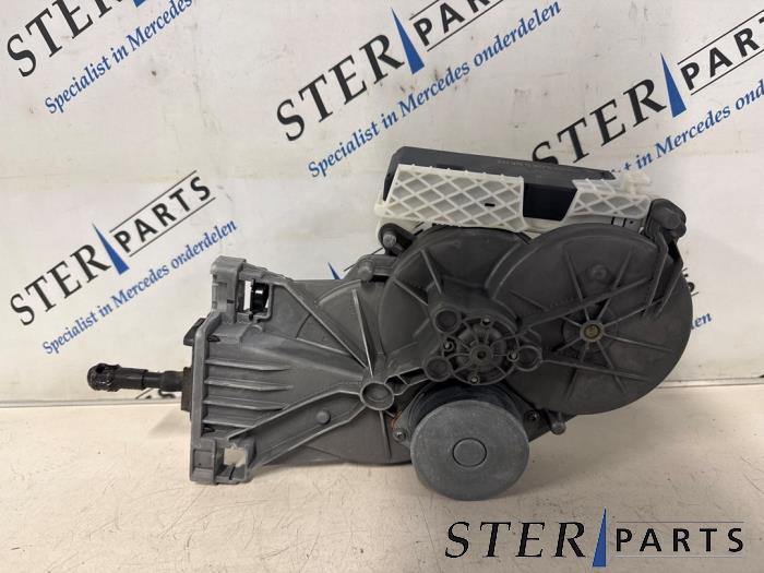 Hayon moteur d'un Mercedes E-Klasse, 3 mois de garantie, Utilisé, -, -