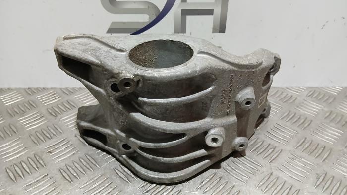 Support cardan d'un Mercedes A-Klasse, Autos : Pièces & Accessoires, Freins & Transmission, Mercedes-Benz, Utilisé, 3 mois de garantie