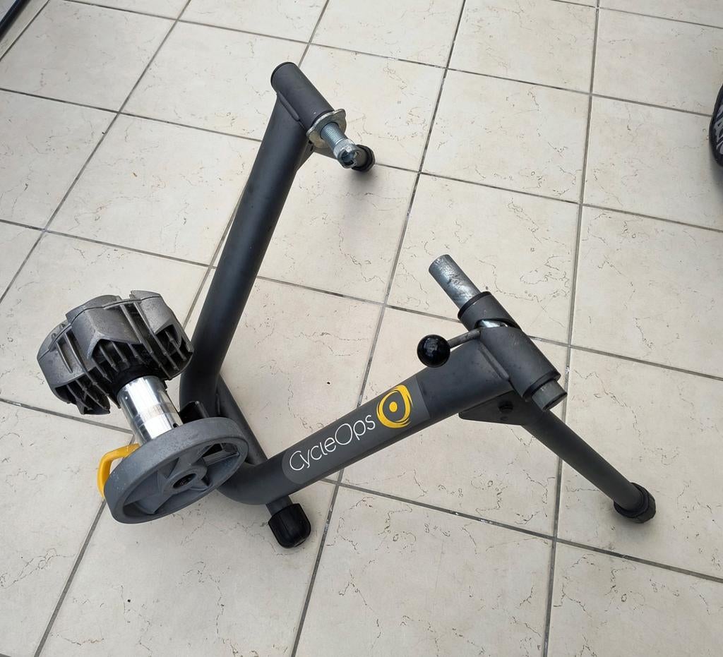 Rouleaux pour vélos, Sports & Fitness, Cyclisme, Enlèvement, Utilisé