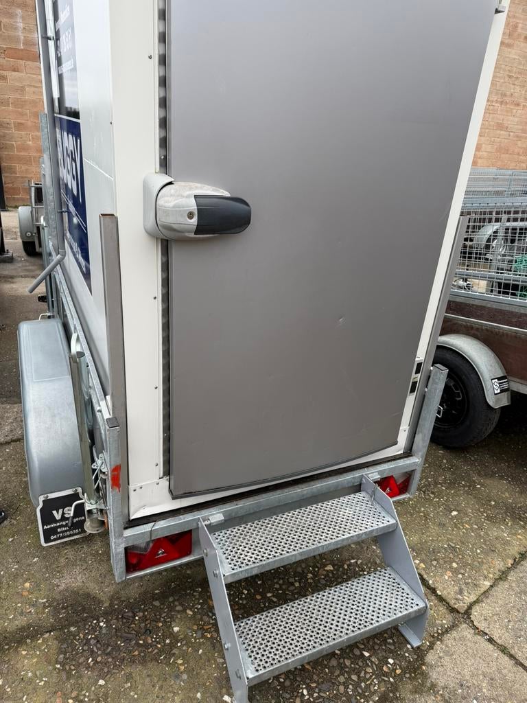 Ongeremde frigo aanhangwagen perfect in orde, Ophalen, Zo goed als nieuw