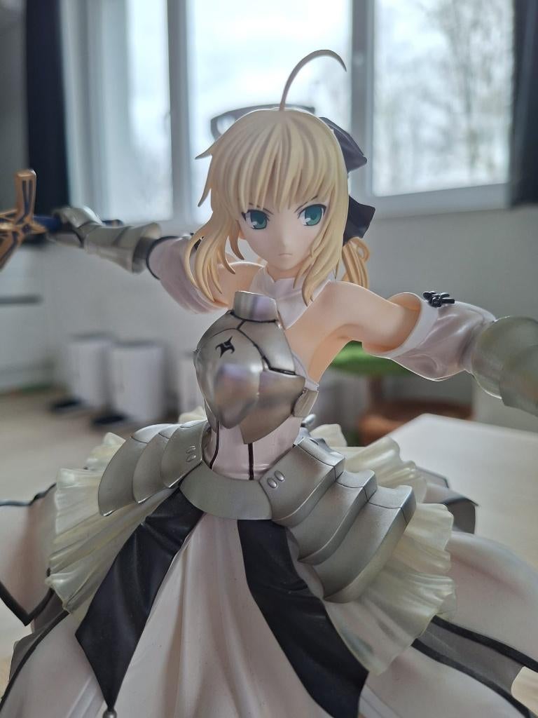 Figurine Saber Altria Pendragon – Fate – Version Deluxe, Enlèvement ou Envoi, Comme neuf, Autres types