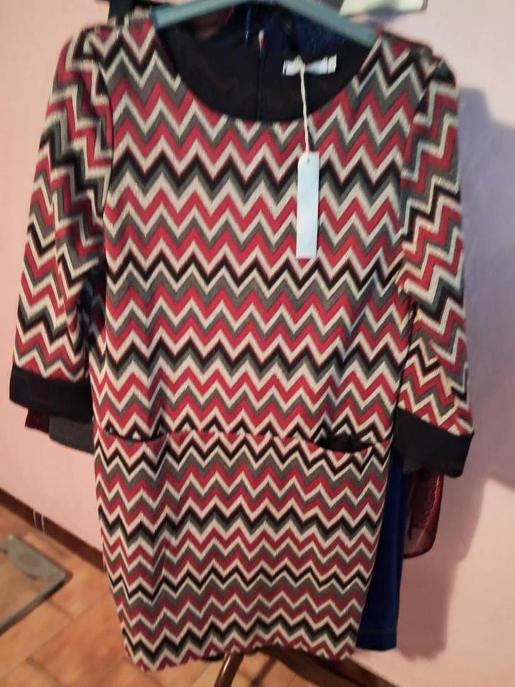 av lot de belles robes et chemisier xl plus 2 nouvelles, Vêtements | Femmes, Robes, Comme neuf, Taille 46/48 (XL) ou plus grande